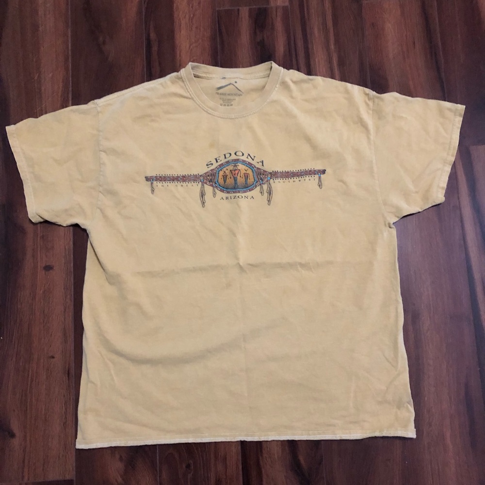 XL Pale Yellow Sedona (AZ) tshirt